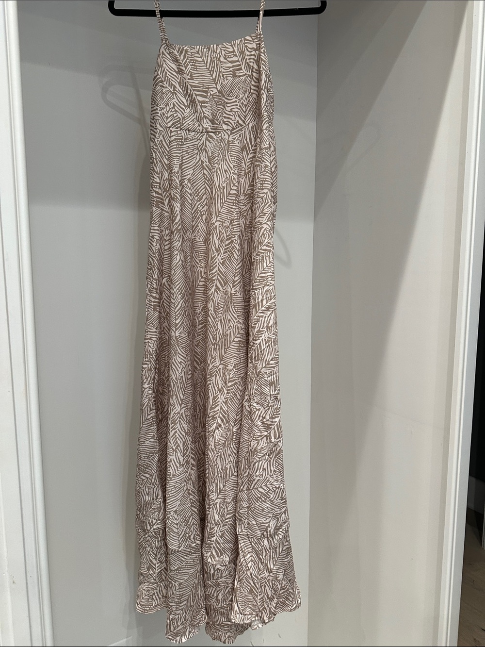 Pink Lily small Beige Leaf-Print Maxi Dress.  Like new